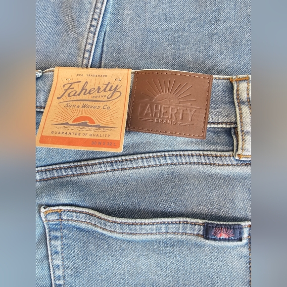 NWT Faherty Sky Blue Straight Jeans Men's 30×32 - UNISEX - Picture 5 of 6